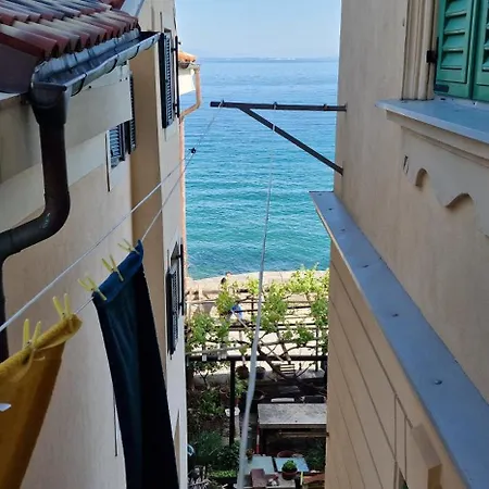Divine Apartment
